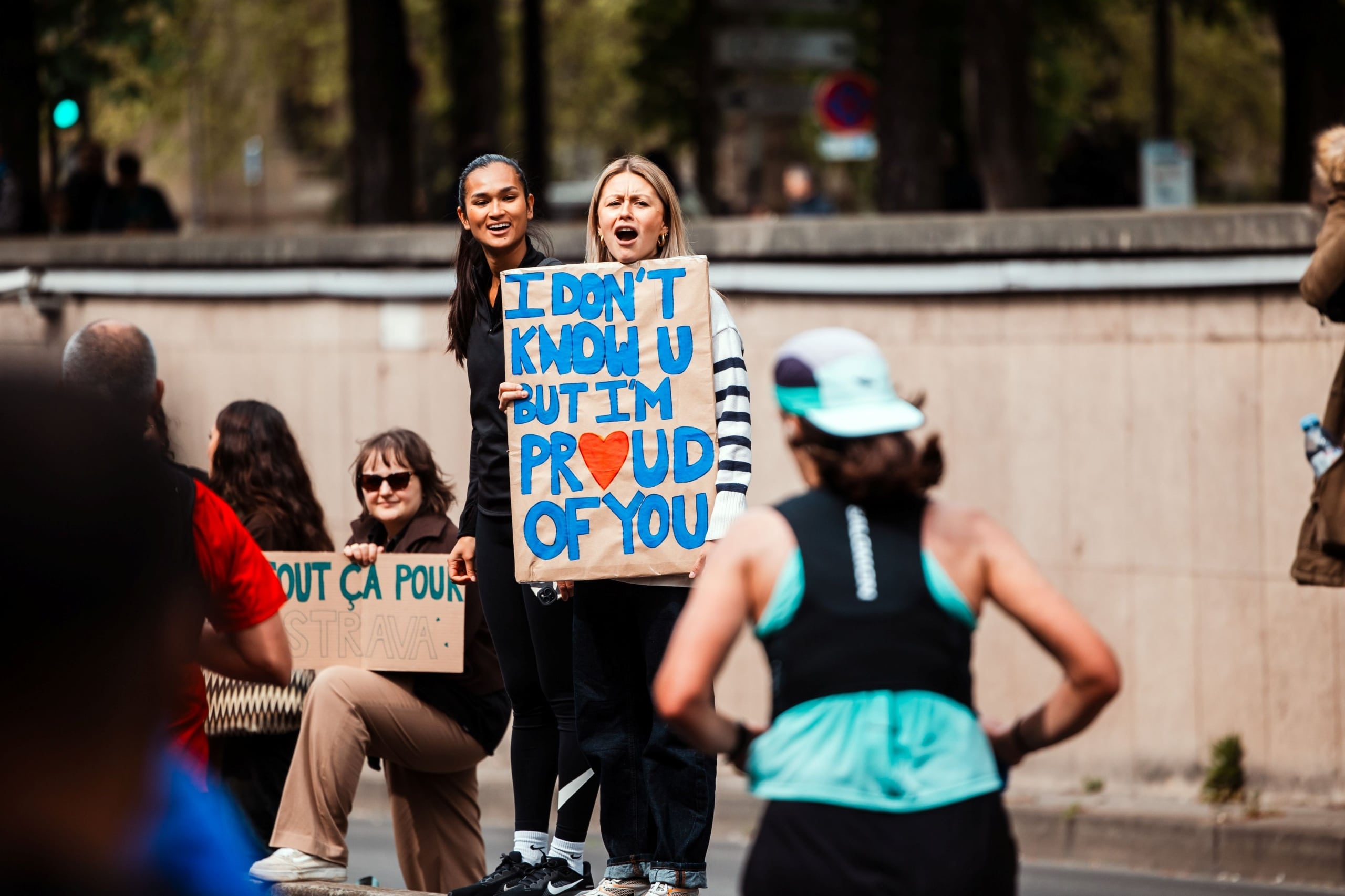 Marathon de Paris 2026 : 57 464 finishers, 49% de primo-marathoniens, record féminin... retrouvez tous les chiffres clés d’une édition spectaculaire au cœur de la capitale.