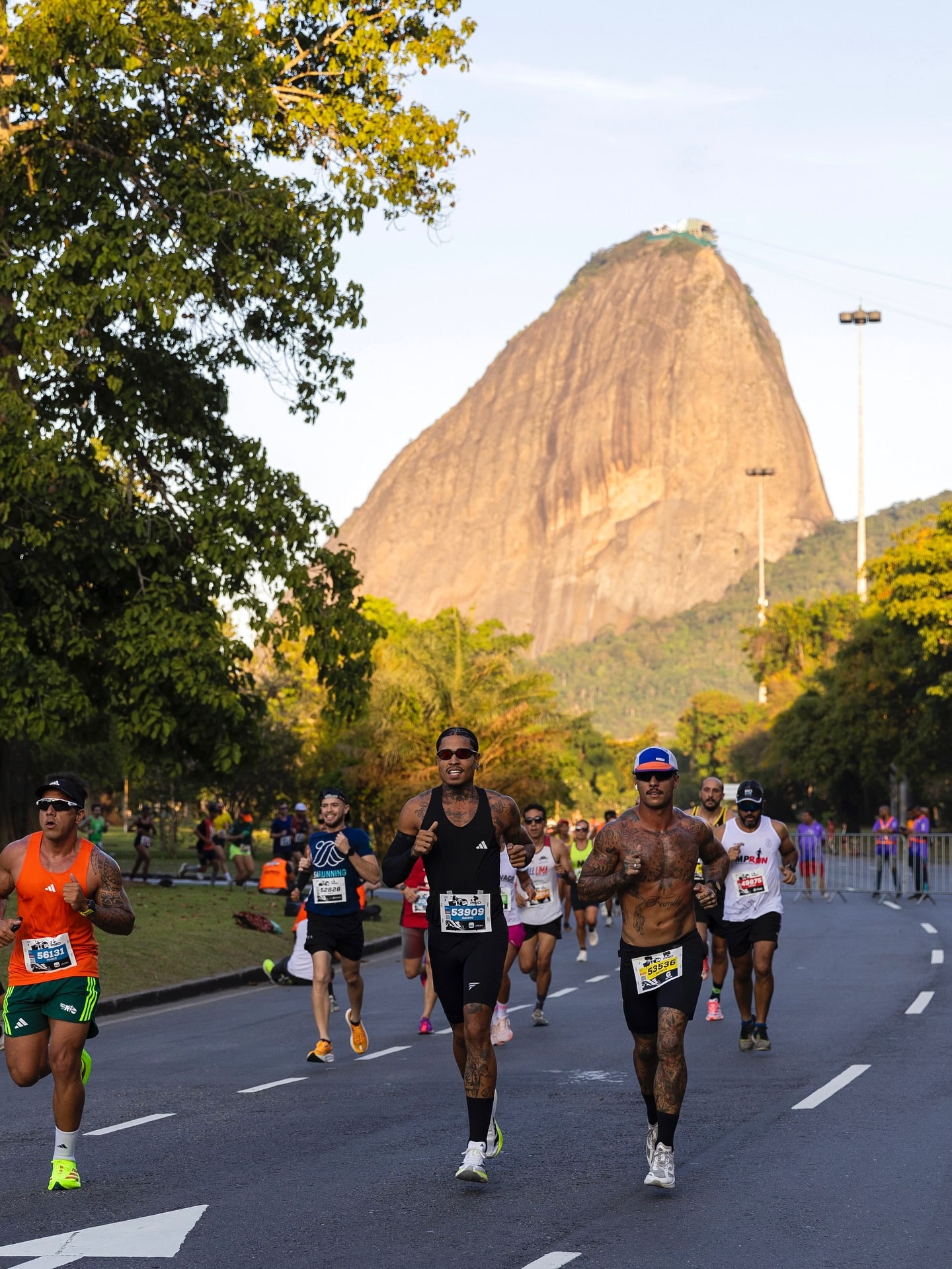 Marathon de Rio de Janeiro : inscriptions, tirage au sort, prix et parcours. Tout savoir sur le Marathon de Rio pour courir sur les plages de Copacabana.