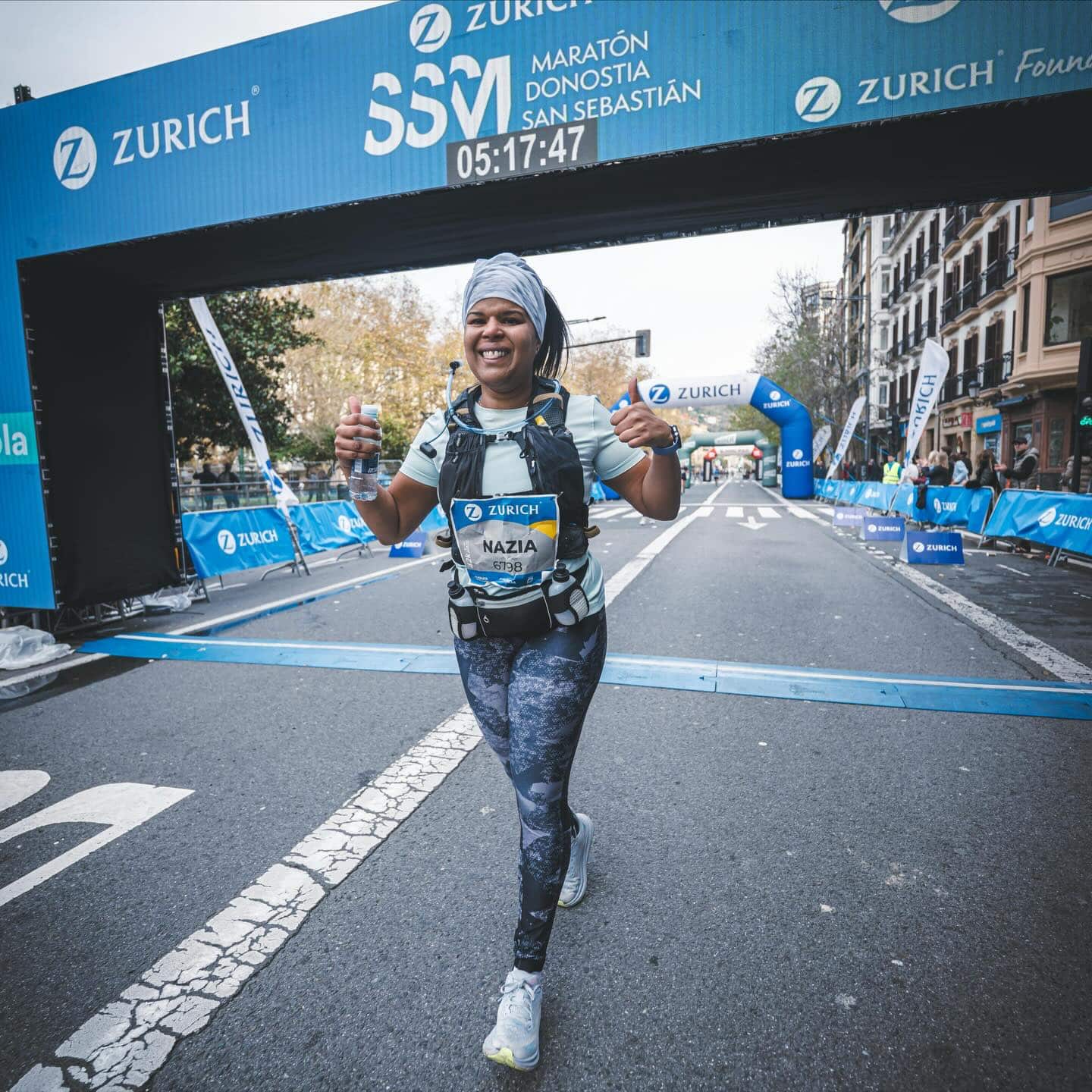 Au cœur de l’une des plus belles villes d’Espagne s’est déroulé le deuxième plus ancien marathon du pays. À San Sebastián, dans le Pays basque, les 11 500 coureurs en quête de performance se sont surpassés. Cette 46e édition a été marquée par un nouveau record de participation dans l’histoire du 42,195 km.