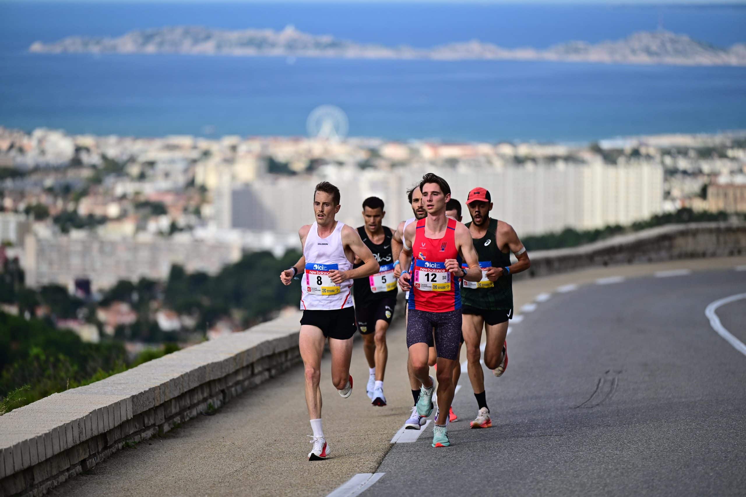 Revivez la 46ᵉ édition de Marseille-Cassis 2025 : la victoire renversante d’Ilias Fifa, la domination de Daisy Jepkemei et la performance record de Mélody Julien, meilleure Française sur la mythique montée de la Gineste.