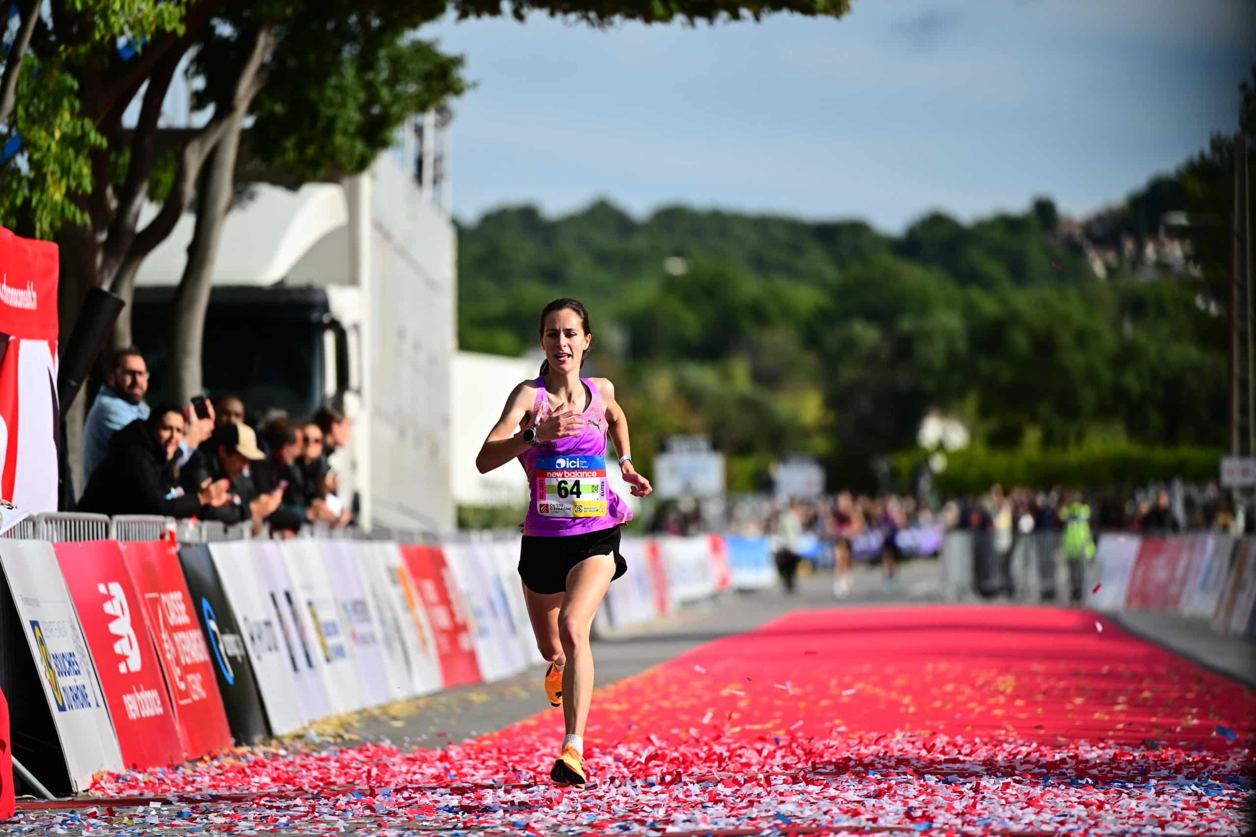 Revivez la 46ᵉ édition de Marseille-Cassis 2025 : la victoire renversante d’Ilias Fifa, la domination de Daisy Jepkemei et la performance record de Mélody Julien, meilleure Française sur la mythique montée de la Gineste.