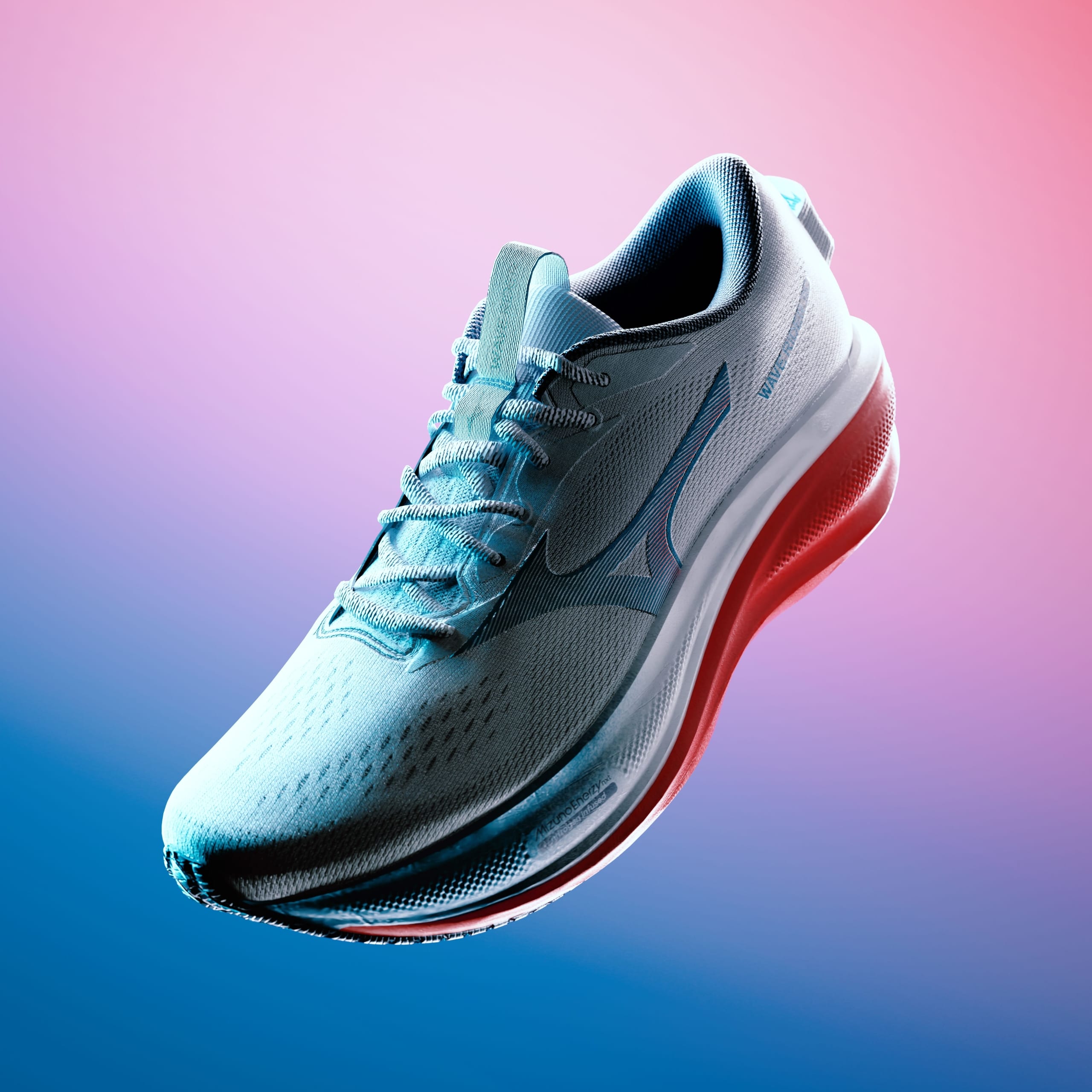 Plus d'amorti, plus de stabilité, plus de fluidité : la Wave Rider 30 embarque une double mousse Enerzy NXT et une plaque Wave sur toute la longueur. La daily trainer Mizuno fait peau neuve dans un design unique.