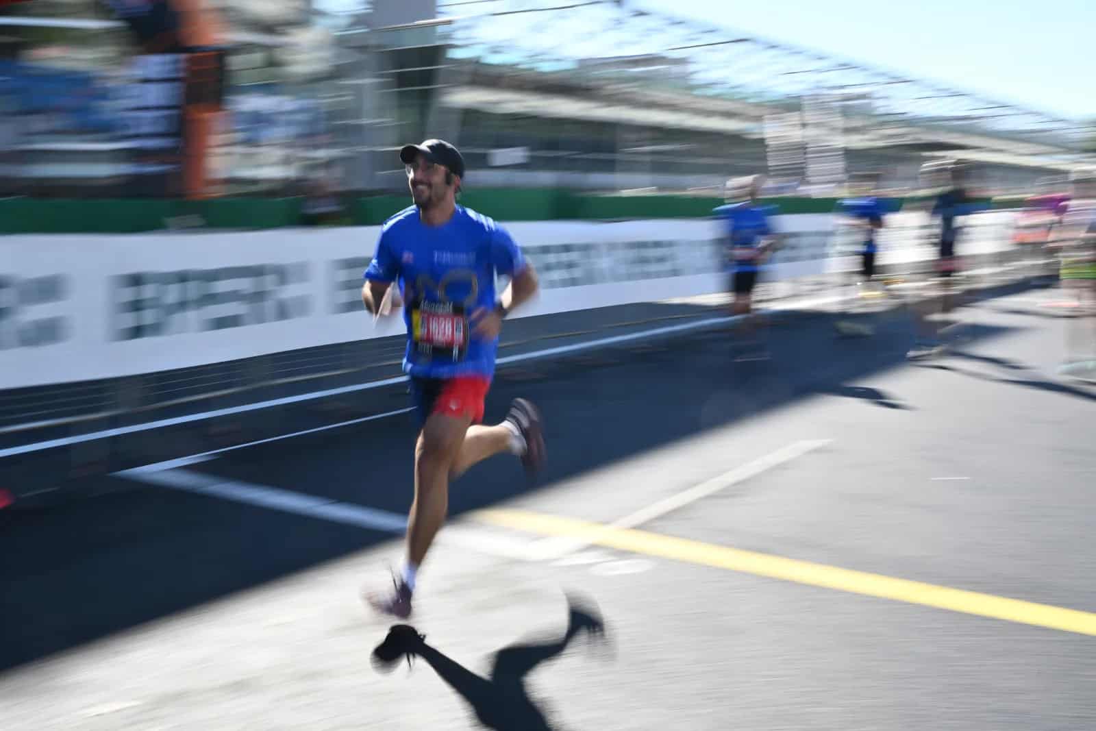 Le Semi-Marathon de Monza se court sur le mythique circuit de F1. Parcours rapide et unique, la course propose 4 distances, édition 2026 le 4 octobre.
