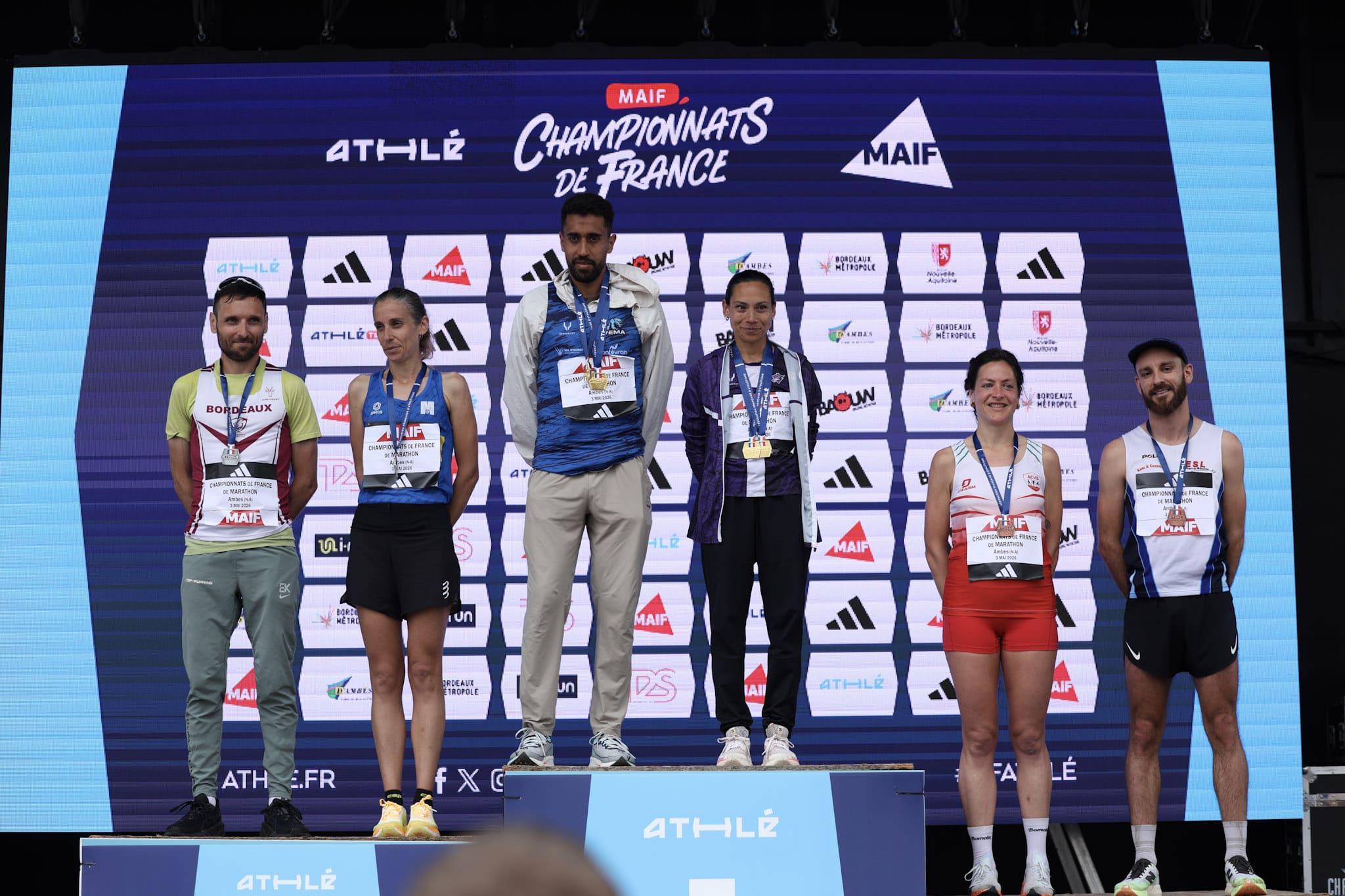 Morhad Amdouni est devenu pour la première fois champion de France de marathon ce dimanche à Ambès (Gironde). Le détenteur du record de France de la discipline qui s’est imposé en 2h13’21 a obtenu le treizième titre national de toute sa carrière. Un retour gagnant pour Morhad Amdouni persuadé de pouvoir encore réaliser de très gros chronos et qui espère enchainer avec d’autres succès. Entretien !