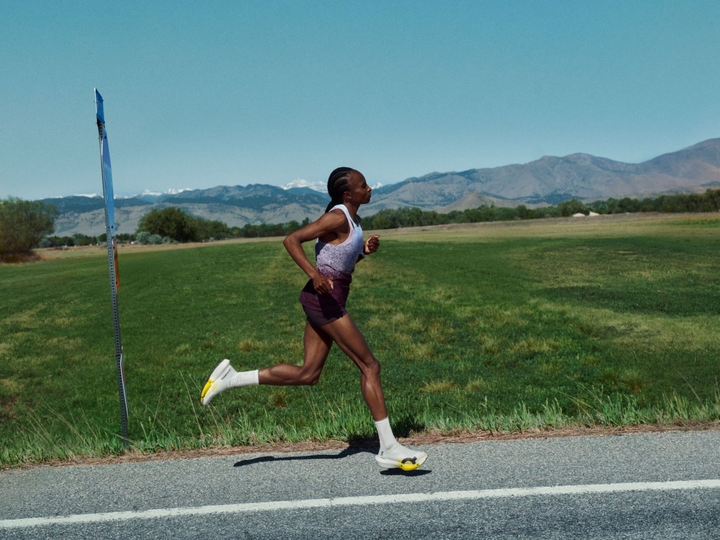 On dévoile la Cloudboom Strike 2, sa nouvelle chaussure de marathon élite, déjà validée par les meilleurs coureurs du monde.