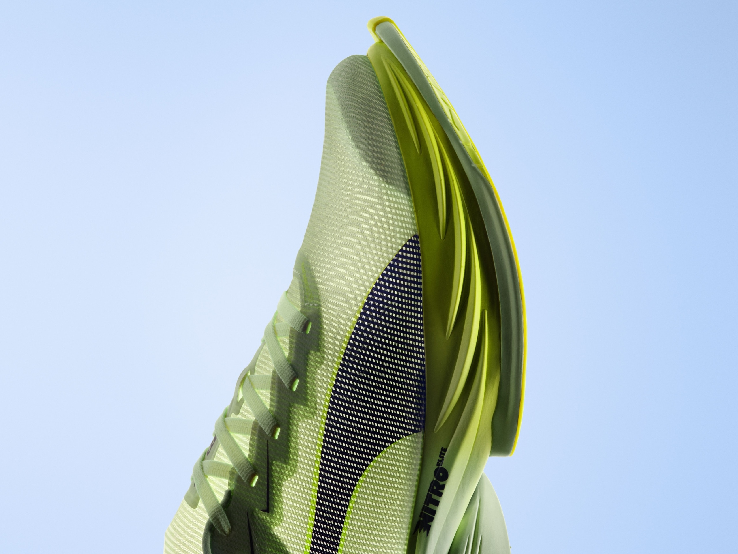 PUMA arrive en force au salon Run Experience du Marathon de Paris avec son NITRO LAB et la FAST-R 3. Une immersion scientifique pour tester son économie de course et découvrir toute la gamme NITRO.