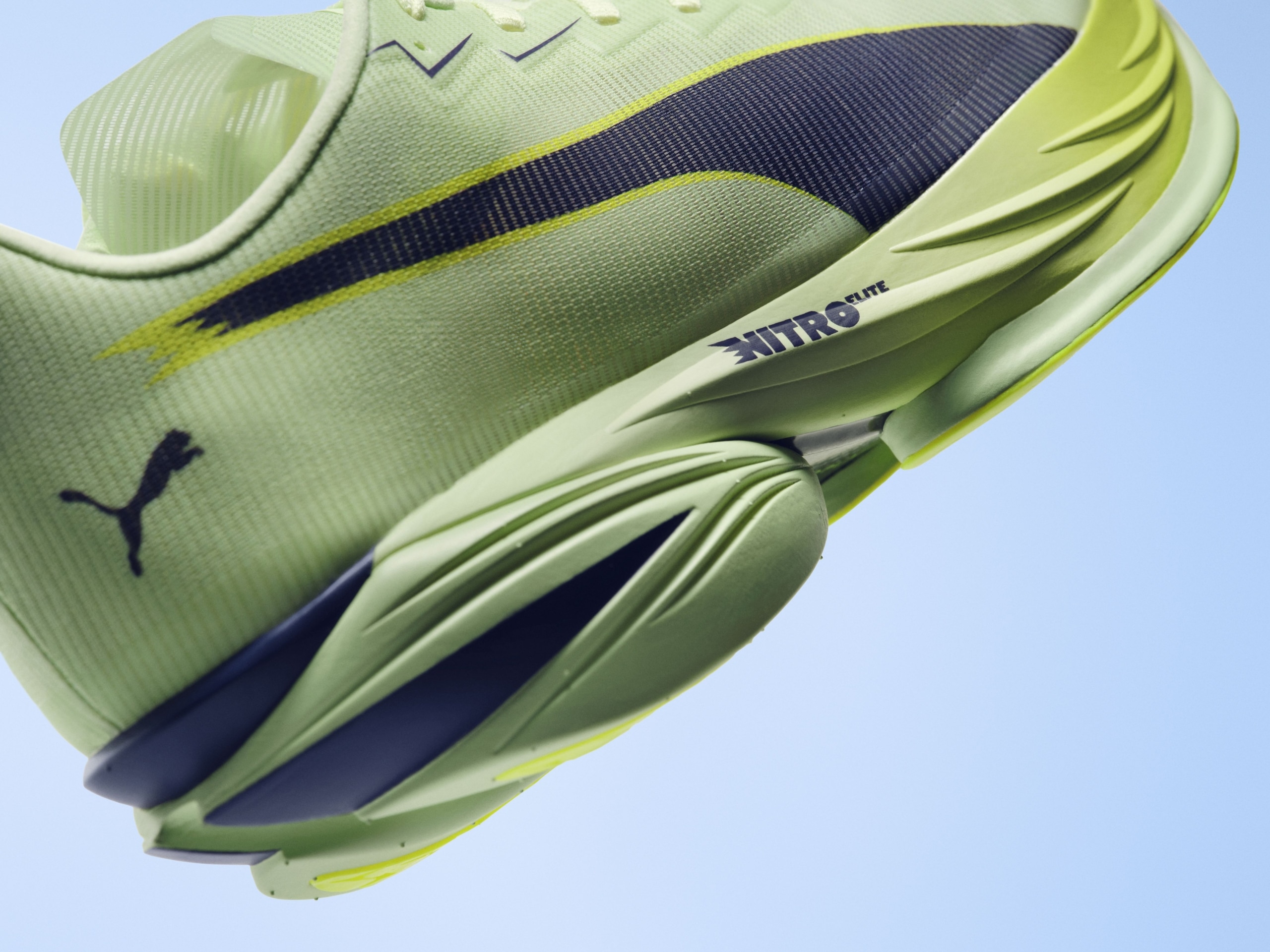 PUMA arrive en force au salon Run Experience du Marathon de Paris avec son NITRO LAB et la FAST-R 3. Une immersion scientifique pour tester son économie de course et découvrir toute la gamme NITRO.