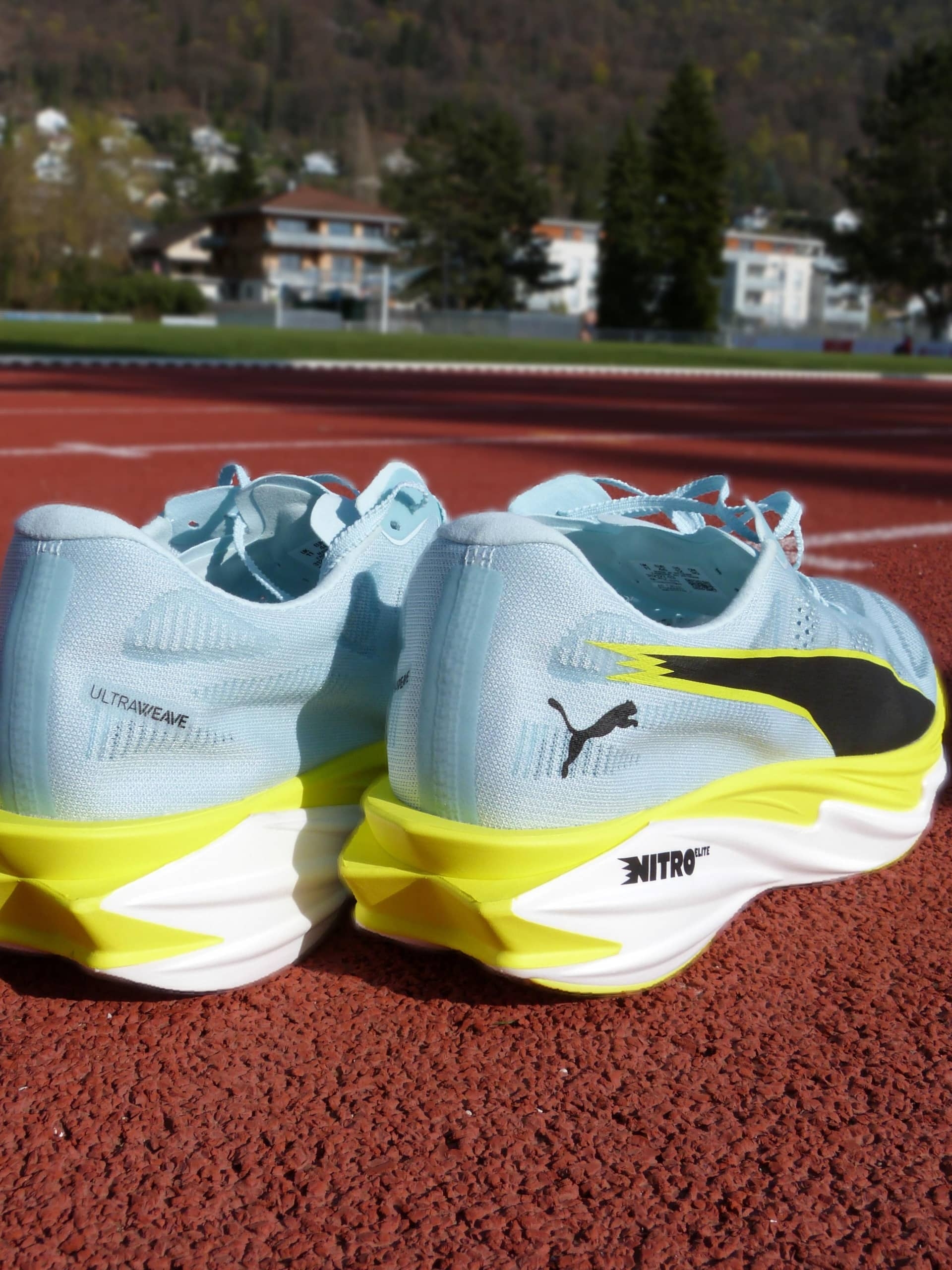 Test complet de la Puma Deviate Nitro Elite 4 après 200 km et un marathon en 2h38 à Londres : performance, stabilité, confort, durabilité et verdict complet.