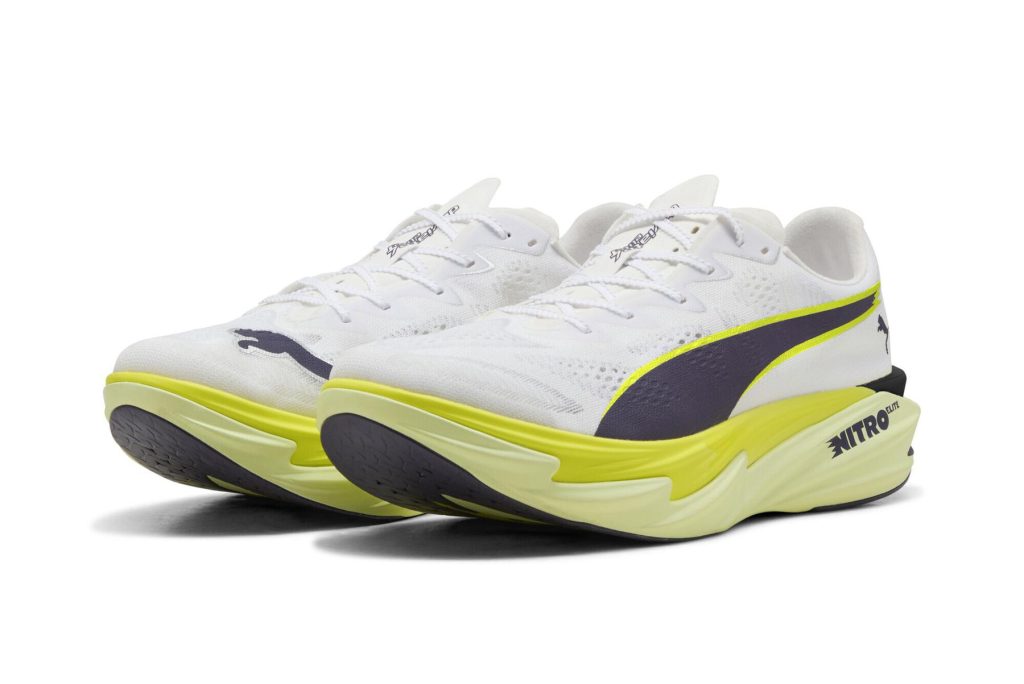 PUMA lance la Deviate Nitro 4 et la Deviate Nitro Elite 4 pour ouvrir la saison 2026. Deux chaussures à plaque carbone, une pour l’entraînement rapide, l’autre pour la compétition du 5 km au marathon, portées par la mousse NITRO™ et l’ADN performance de la marque allemande.