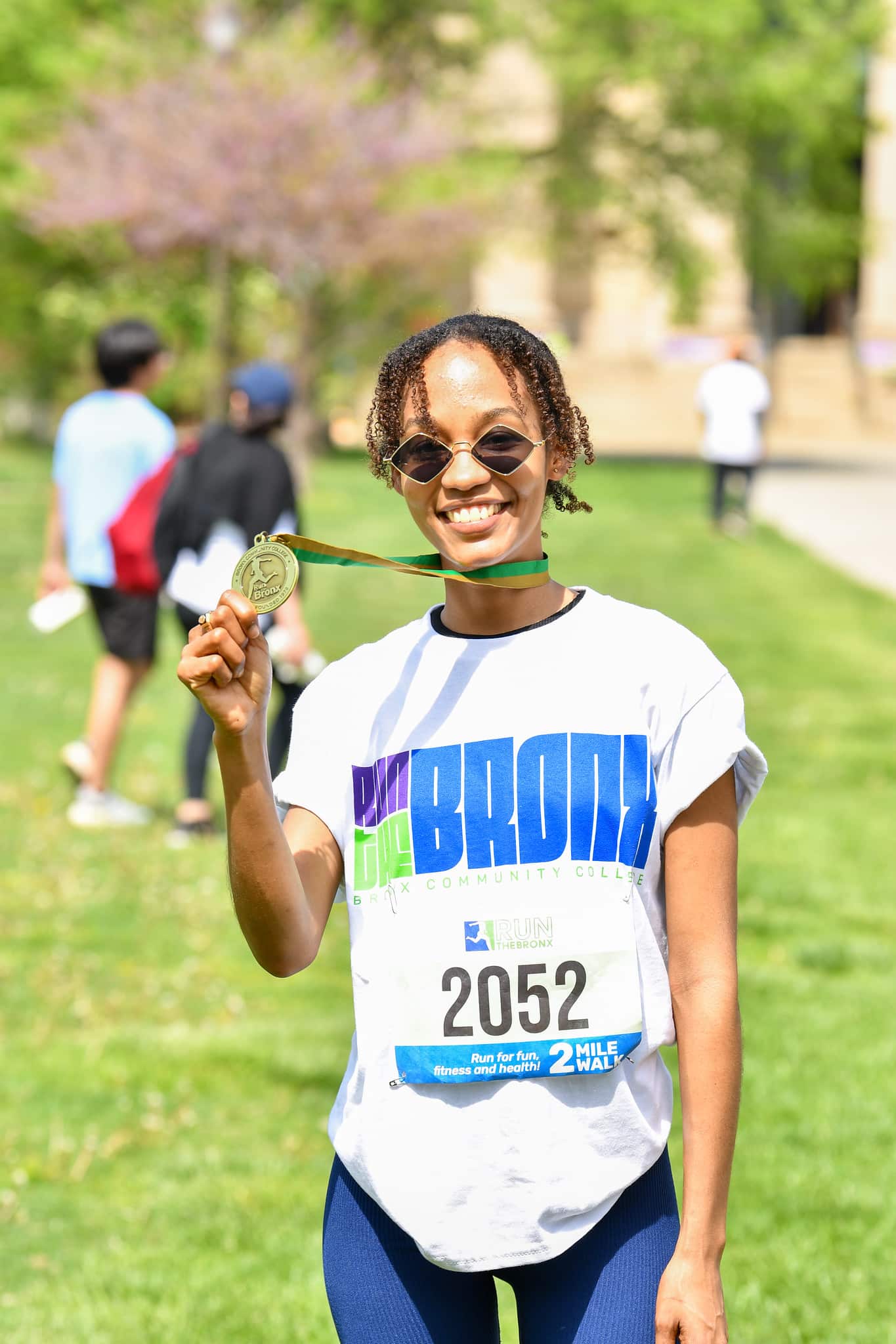 Découvrez Run the Bronx, la course communautaire historique du Bronx : 5 km, 10 km et marche, portée par la passion de son organisateur, Robert Whalen.