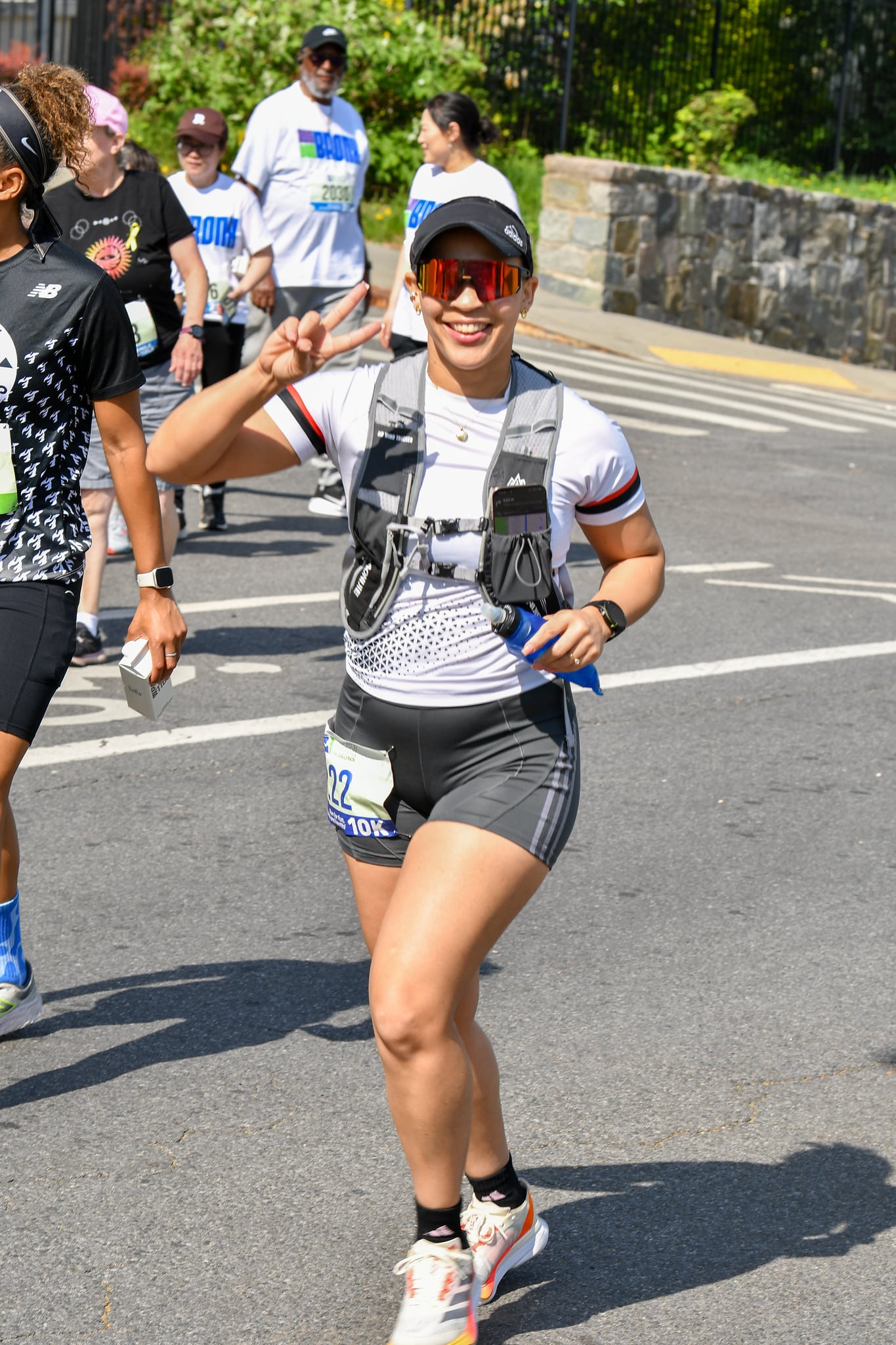 Découvrez Run the Bronx, la course communautaire historique du Bronx : 5 km, 10 km et marche, portée par la passion de son organisateur, Robert Whalen.