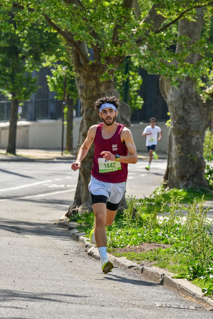 Découvrez Run the Bronx, la course communautaire historique du Bronx : 5 km, 10 km et marche, portée par la passion de son organisateur, Robert Whalen.