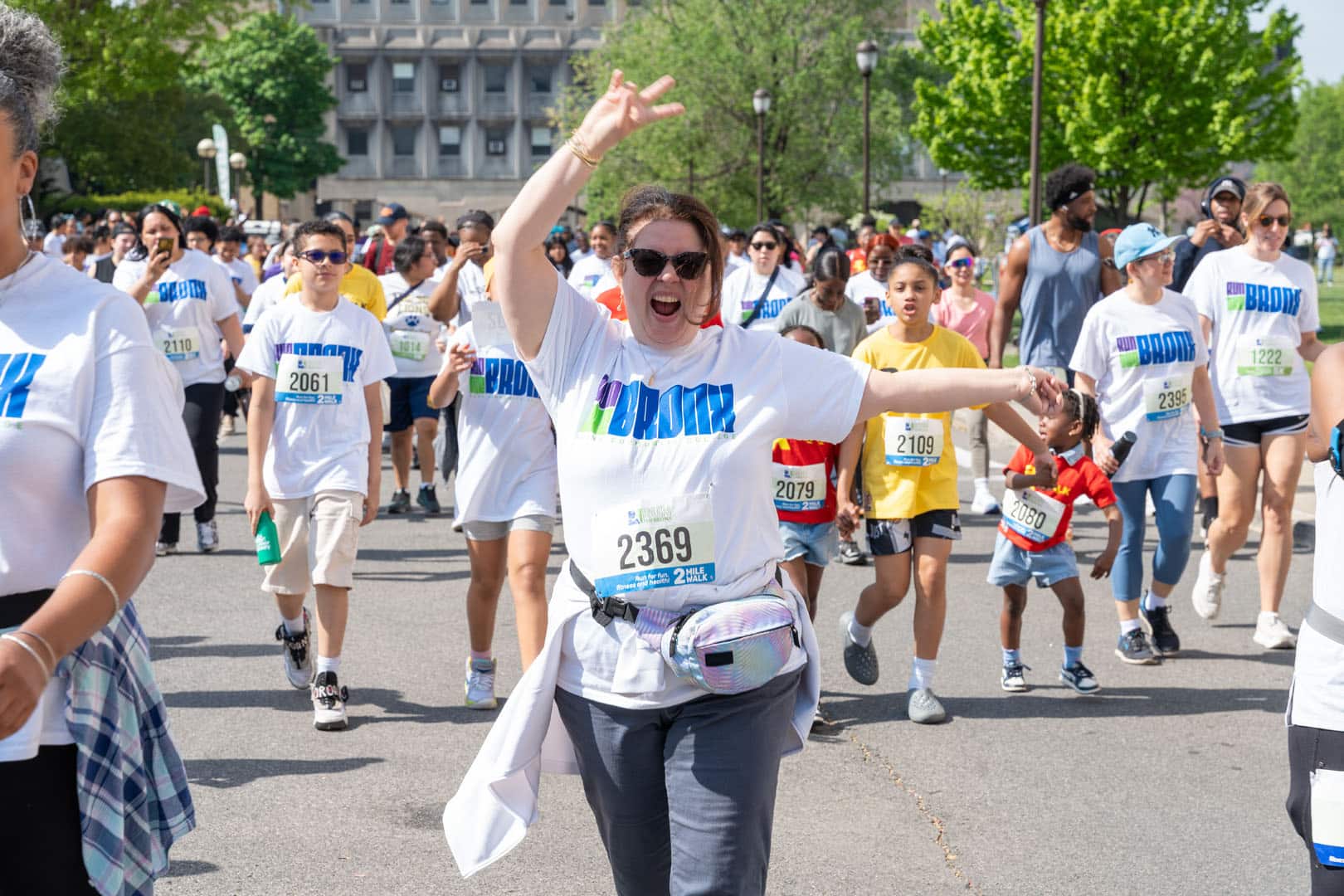 Découvrez Run the Bronx, la course communautaire historique du Bronx : 5 km, 10 km et marche, portée par la passion de son organisateur, Robert Whalen.