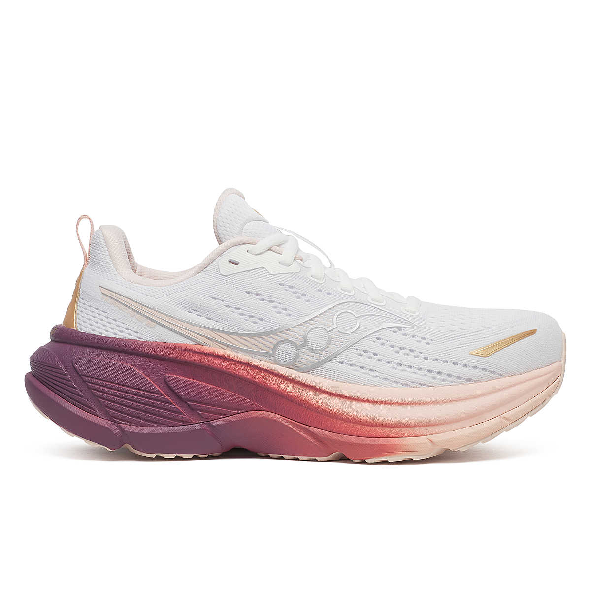 Saucony signe son grand retour sur le marché des chaussures de stabilité avec la nouvelle Hurricane 25. L'objectif est clair : offrir aux coureurs un confort maximal et une stabilité sans faille, kilomètre après kilomètre, sans pour autant sacrifier le dynamisme. Pensée pour les entraînements quotidiens, cette version revisite entièrement la formule du modèle iconique, en intégrant les dernières innovations de la marque américaine qui s'impose désormais comme un acteur majeur dans le paysage du running.