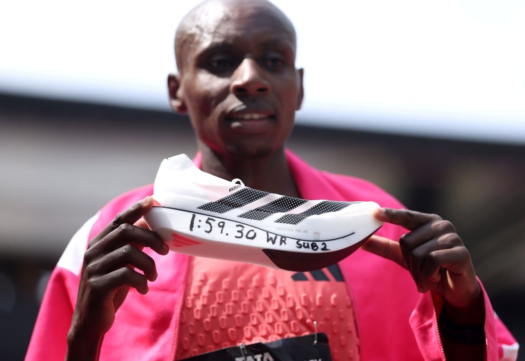 Découvrez l'adidas Adizero Pro Evo 3 : la supershoe de 97 g qui a accompagné Sabastian Sawe sous les deux heures au Marathon de Londres.