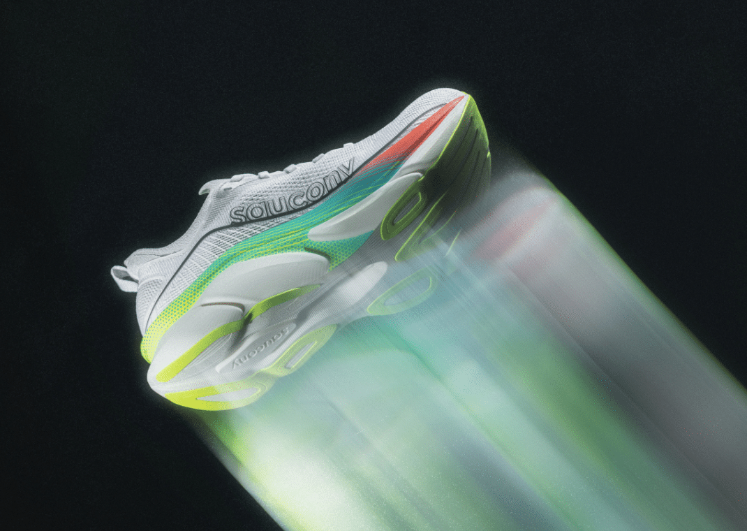 L'Endorphin Elite 3 est la nouvelle chaussure de compétition haut de gamme de Saucony. Tout ce qu'il faut savoir sur cette nouvelle pépite.