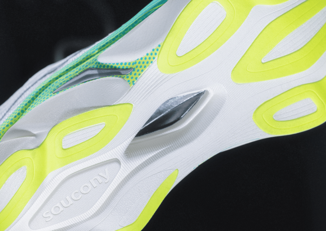 L'Endorphin Elite 3 est la nouvelle chaussure de compétition haut de gamme de Saucony. Tout ce qu'il faut savoir sur cette nouvelle pépite.