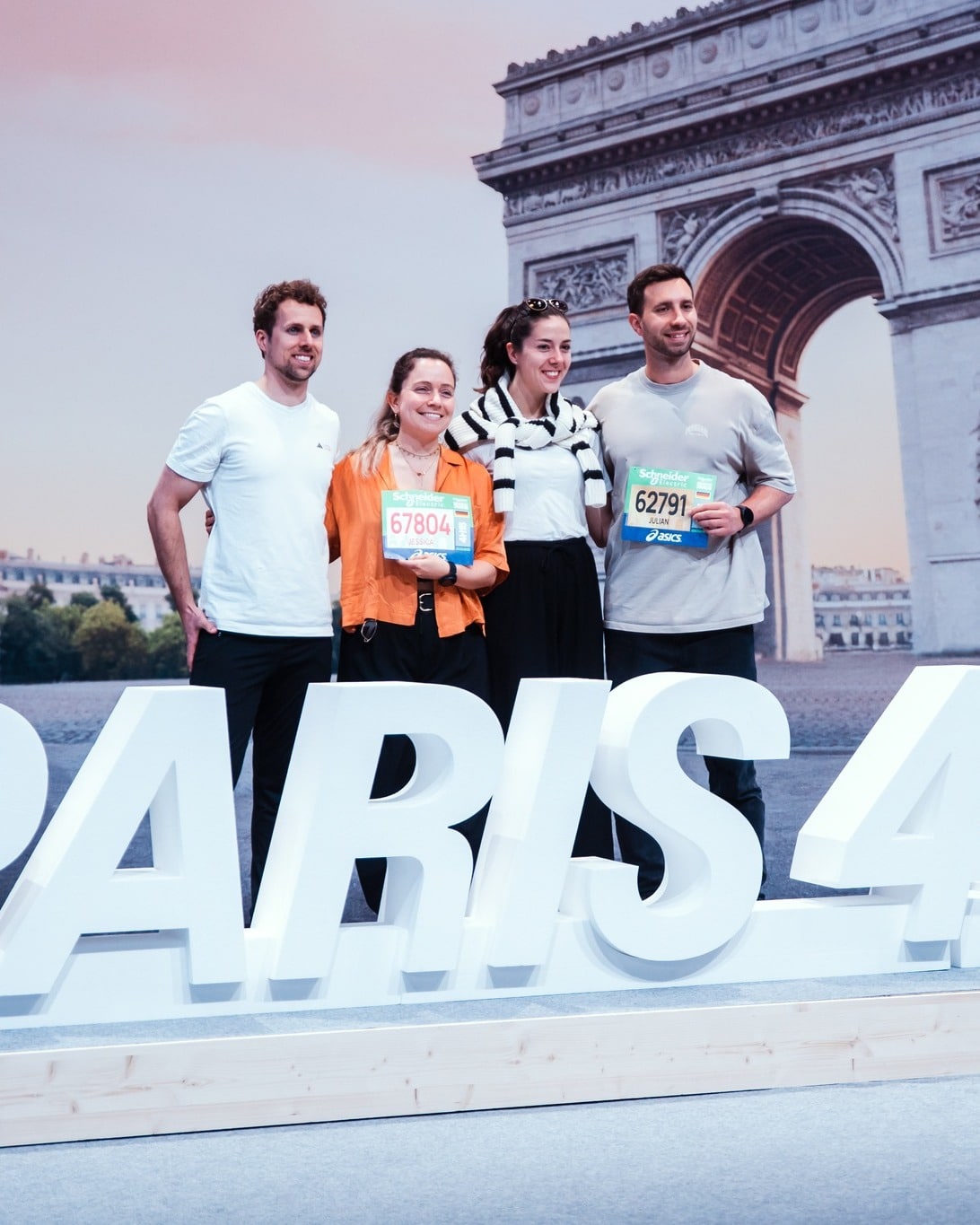 Du 9 au 11 avril, le salon Run Experience a pris ses quartiers à la Porte de Versailles, juste avant le mythique Marathon de Paris, et a accueilli futurs marathoniens, passionnés de course à pied et curieux de découvrir l’univers du running.