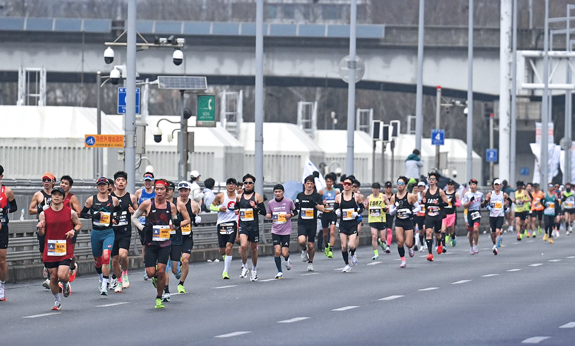 Envie de courir le Marathon de Séoul ? Dates, inscription en ligne, temps minimum requis, limites horaires, Gold Package, annulation : tout ce qu’il faut savoir pour obtenir votre dossard.