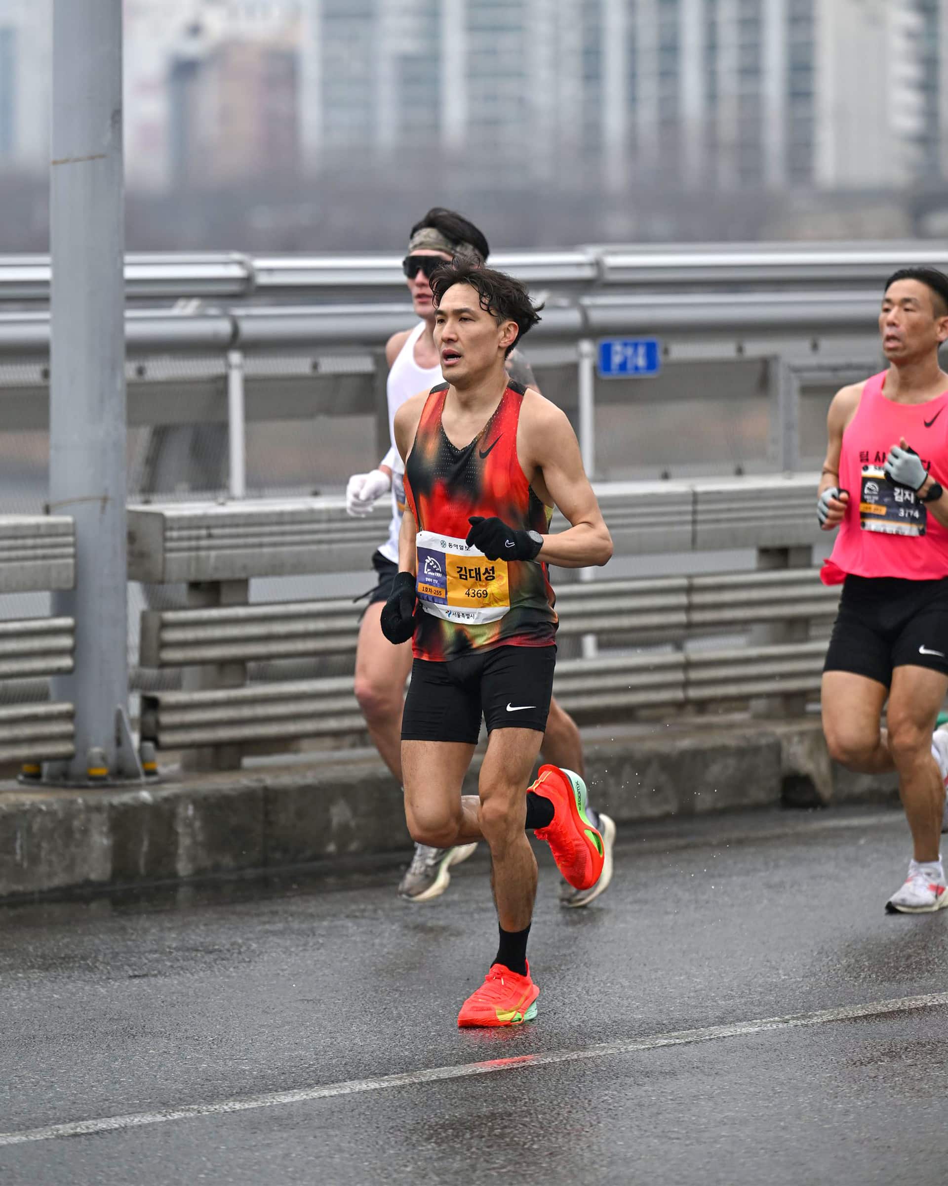 Envie de courir le Marathon de Séoul ? Dates, inscription en ligne, temps minimum requis, limites horaires, Gold Package, annulation : tout ce qu’il faut savoir pour obtenir votre dossard.