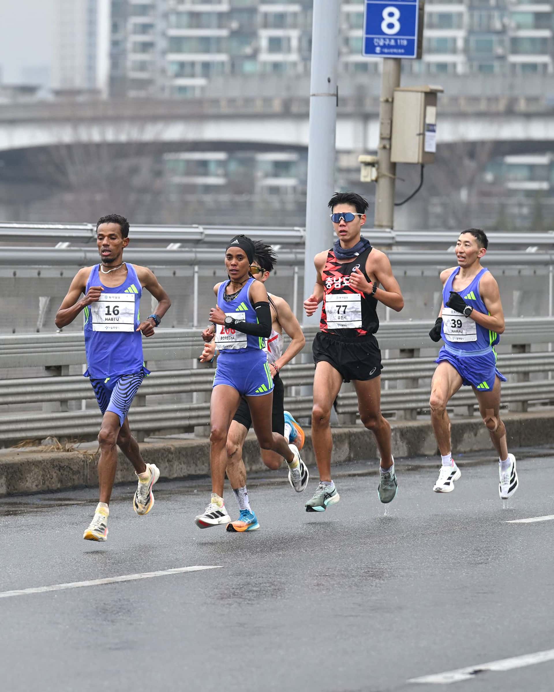 Envie de courir le Marathon de Séoul ? Dates, inscription en ligne, temps minimum requis, limites horaires, Gold Package, annulation : tout ce qu’il faut savoir pour obtenir votre dossard.