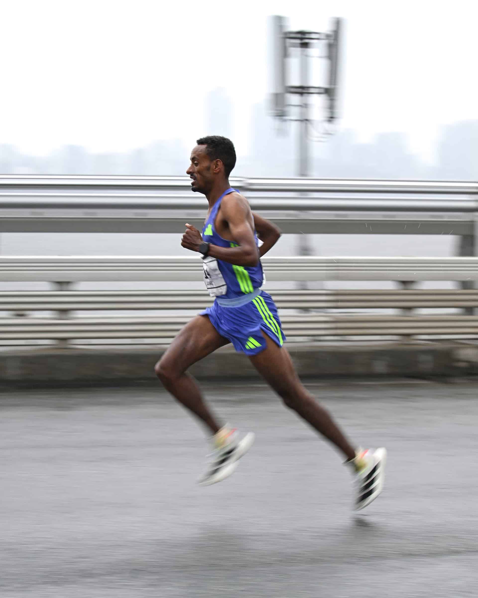 Envie de courir le Marathon de Séoul ? Dates, inscription en ligne, temps minimum requis, limites horaires, Gold Package, annulation : tout ce qu’il faut savoir pour obtenir votre dossard.