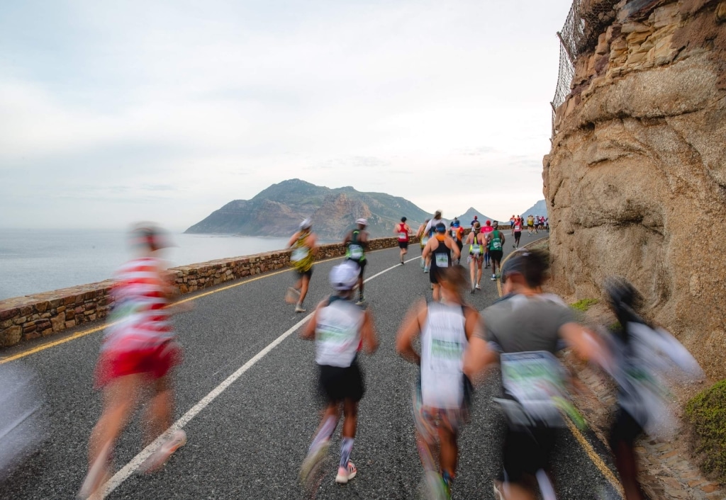 Loterie, temps qualificatifs... Tout savoir pour s'inscrire au Marathon Two Oceans à Cape Town, avec un ultra de 56 km et un semi-marathon.