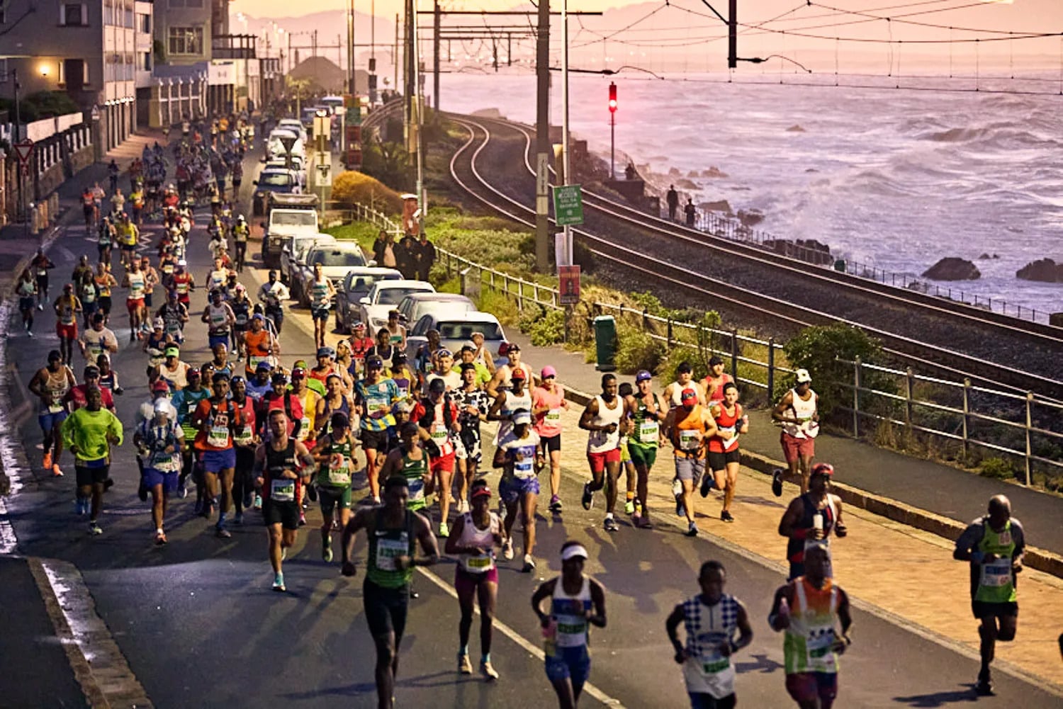 Loterie, temps qualificatifs... Tout savoir pour s'inscrire au Marathon Two Oceans à Cape Town, avec un ultra de 56 km et un semi-marathon.