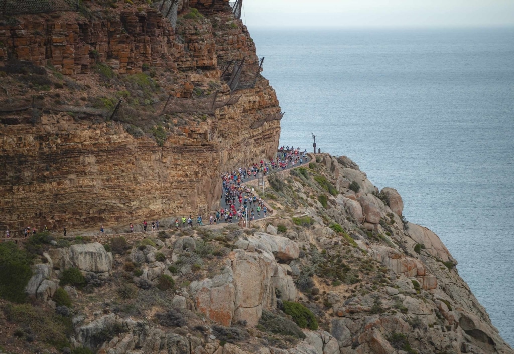 Loterie, temps qualificatifs... Tout savoir pour s'inscrire au Marathon Two Oceans à Cape Town, avec un ultra de 56 km et un semi-marathon.