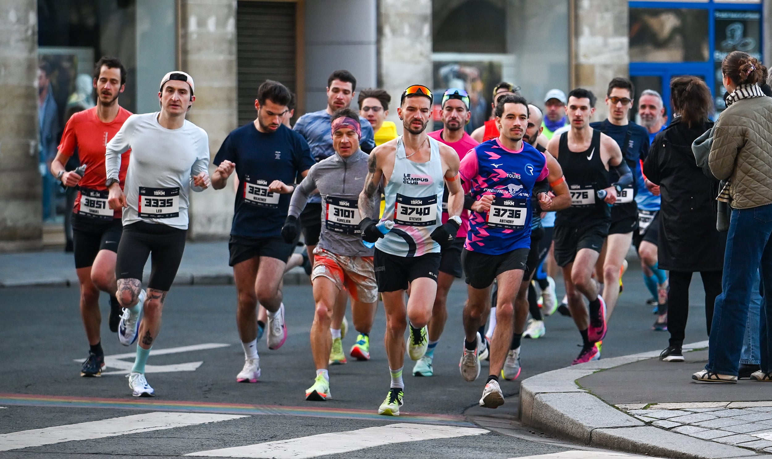 Pour son lancement, l’Urban Trail de Tours, avec ses deux distances de 9 km et de 19 km, a rencontré un franc succès ce dimanche 8 février.