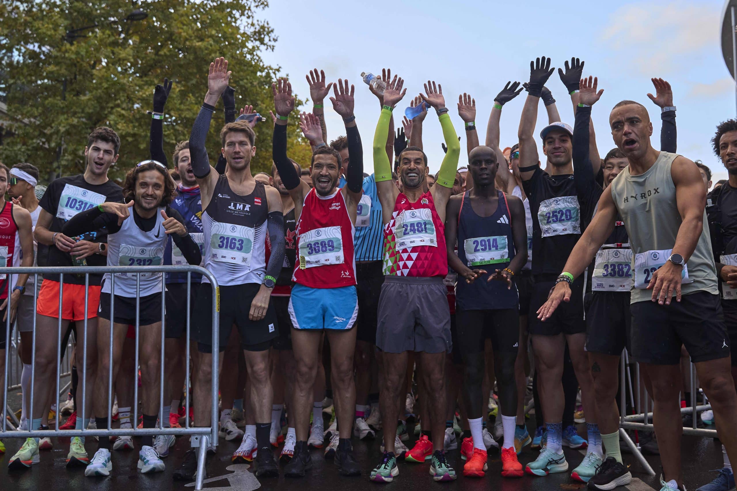 Née de la fusion du Grand Marathon de Saint-Denis et de la Voie Royale, la réunion dionysienne a réuni près de 8000 passionnés répartis dans 6 formats, du 5km à allure libre jusqu'au marathon, un record. Avec une arrivée mythique au Stade de France, les Voies Royales de Saint-Denis ont perpétué l'héritage des Jeux olympiques et paralympiques.