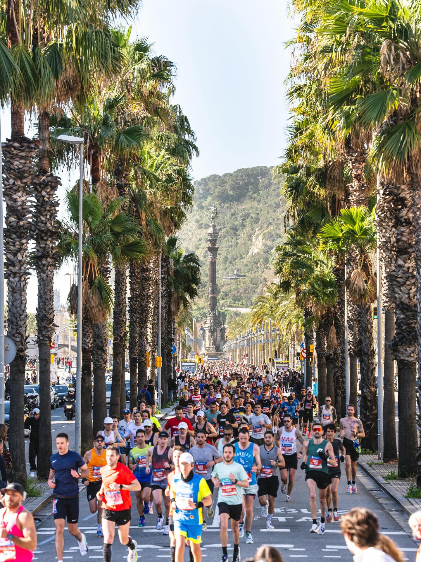 Marathon de Barcelone 2026 : l’Éthiopienne Fotyen Tesfay signe le 2e meilleur chrono de l’histoire en 2h10’51 pour ses débuts. Résultats, performances et faits marquants.