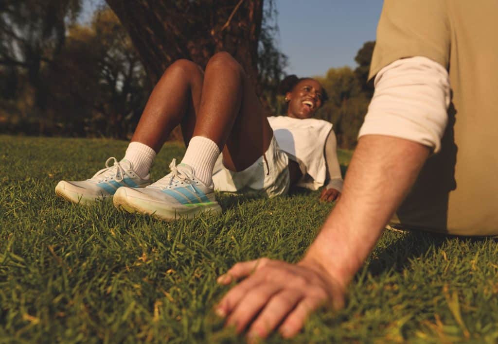 adidas dévoile la Supernova Rise 3, une chaussure de running confortable et accessible pensée pour les runs du quotidien. Mousse Dreamstrike+ plus douce, tige Primeweave et semelle Lighttraxion pour accompagner les coureurs de tous les jours.