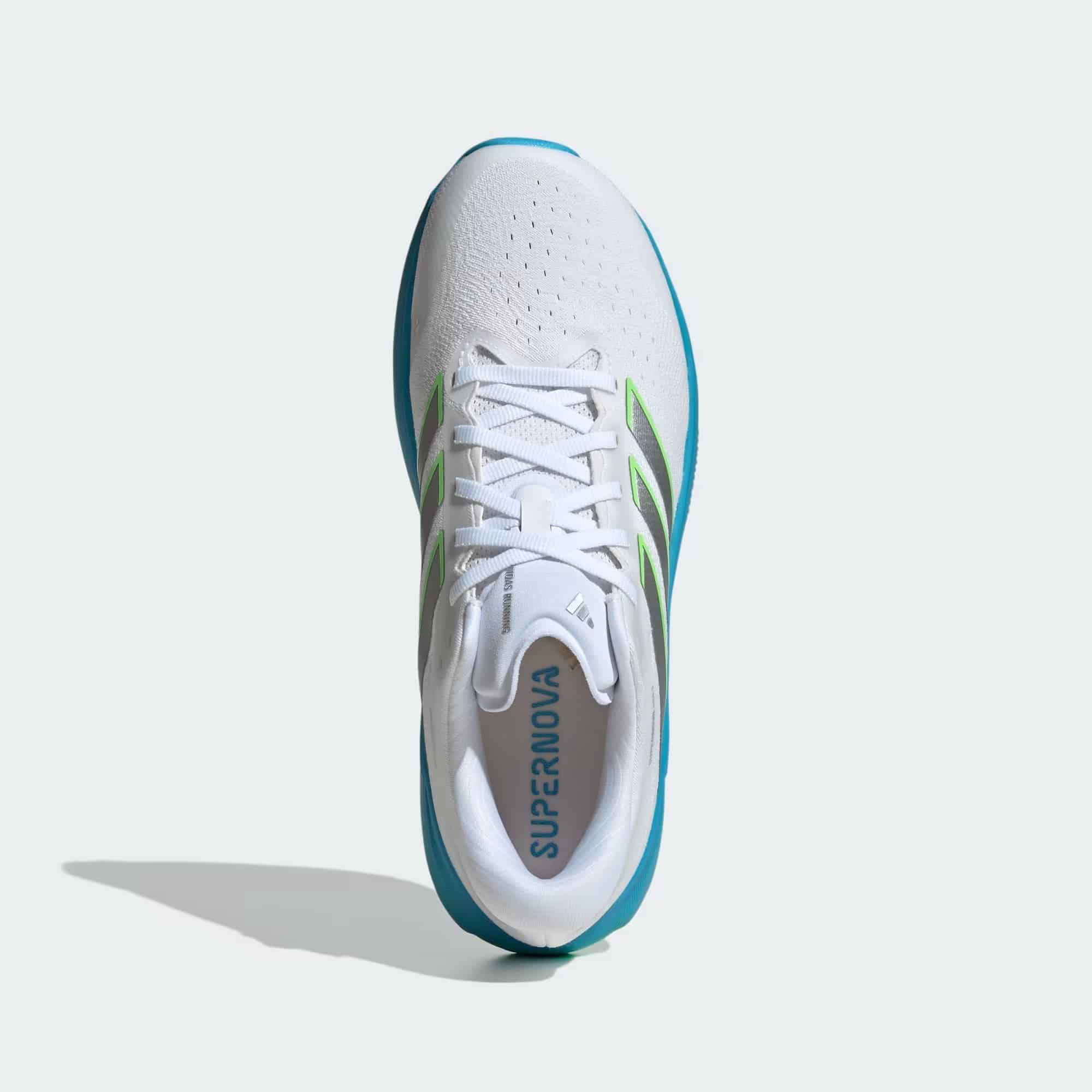 adidas dévoile la Supernova Rise 3, une chaussure de running confortable et accessible pensée pour les runs du quotidien. Mousse Dreamstrike+ plus douce, tige Primeweave et semelle Lighttraxion pour accompagner les coureurs de tous les jours.