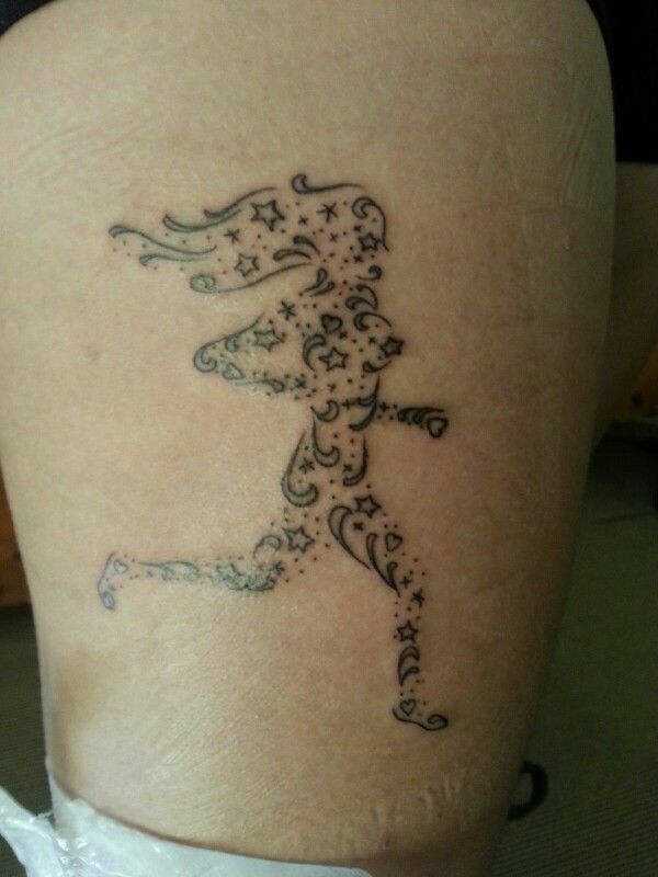 Tatouages et running : quand un chrono devient une œuvre d’art