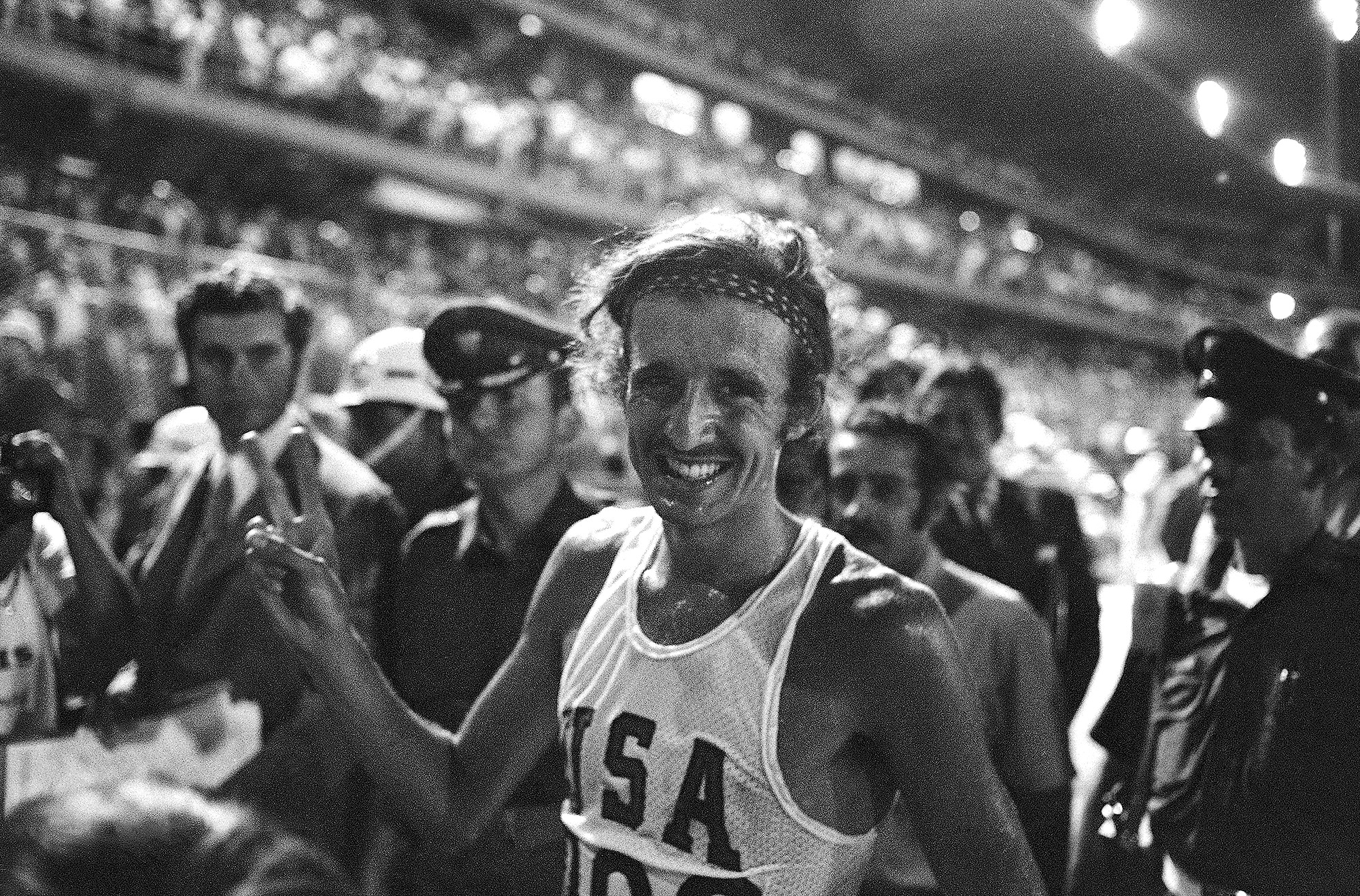 Champion olympique du marathon en 1972 et médaillé d’argent en 1976, Frank Shorter a marqué l’histoire de la course de fond aux Etats-Unis.