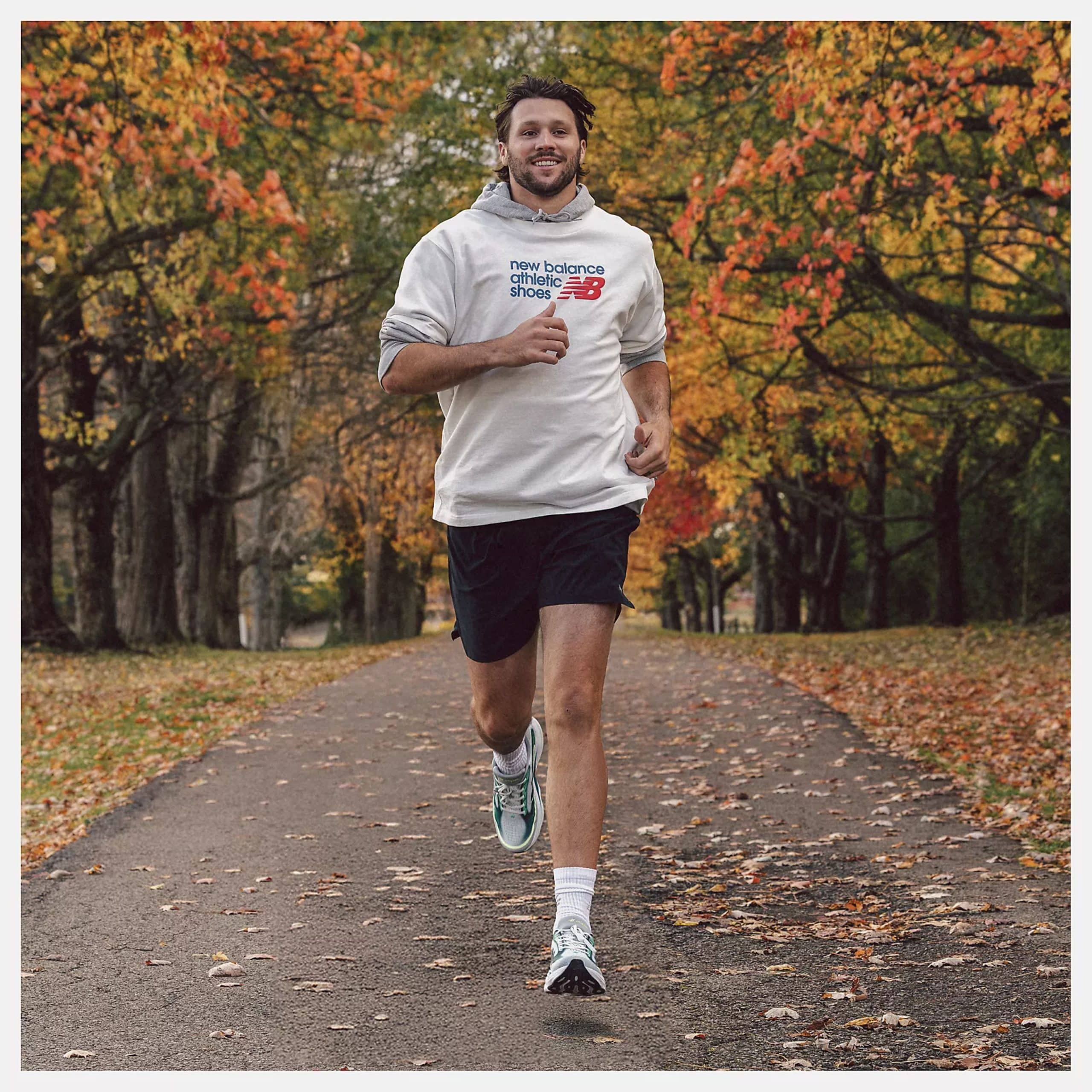 New Balance lance la Ellipse v1, une nouvelle chaussure running au style lifestyle et à l’amorti Fresh Foam X. Confortable, polyvalente et accessible à tous les coureurs, elle redonne du plaisir aux sorties quotidiennes.