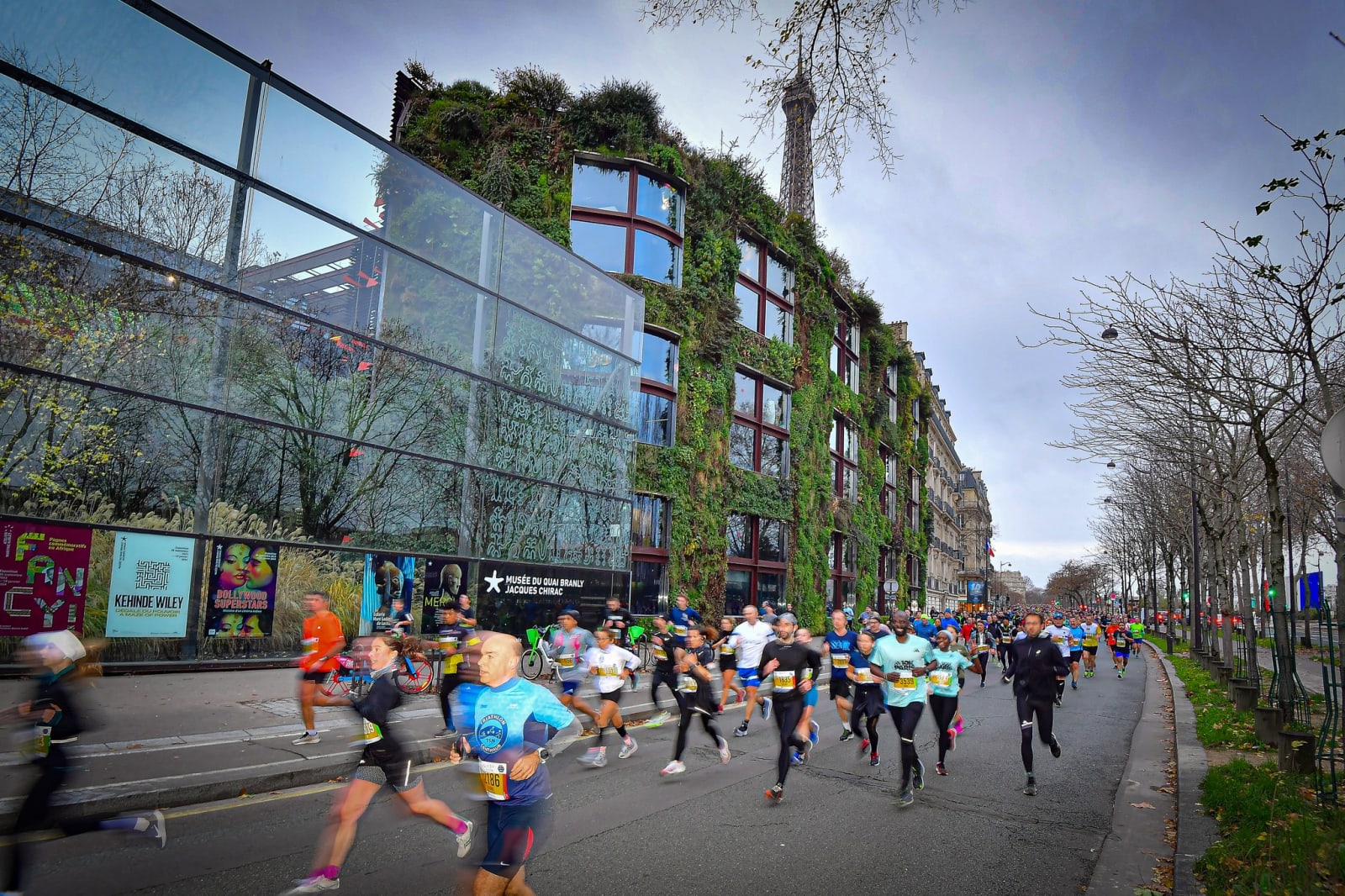 La plateforme en ligne de vente de seconde main Vinted ne cesse de croître. L’équipement running y détient une place de choix.